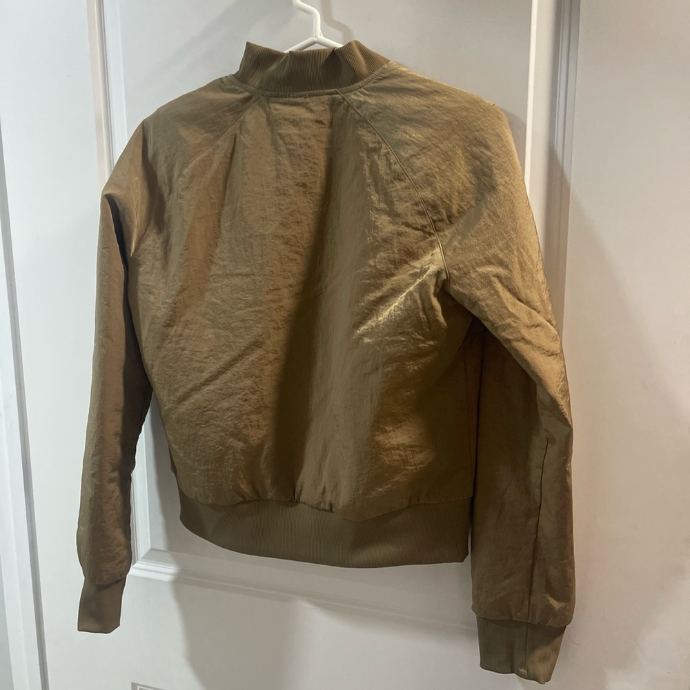 Lululemon Non Stop Reversible Bomber Jacket Size 6 Like New Condition - Picture 3 of 7